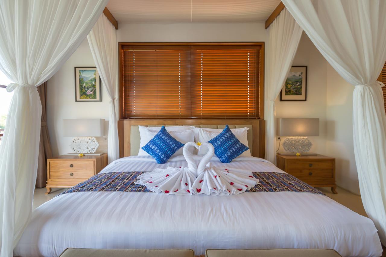 Villa Rusa Biru - Modern Villa With Private Pool And Cook In The Heart Of Berawa Canggu Exterior foto