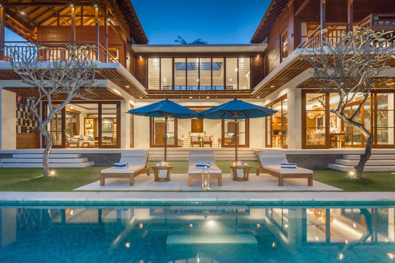 Villa Rusa Biru - Modern Villa With Private Pool And Cook In The Heart Of Berawa Canggu Exterior foto