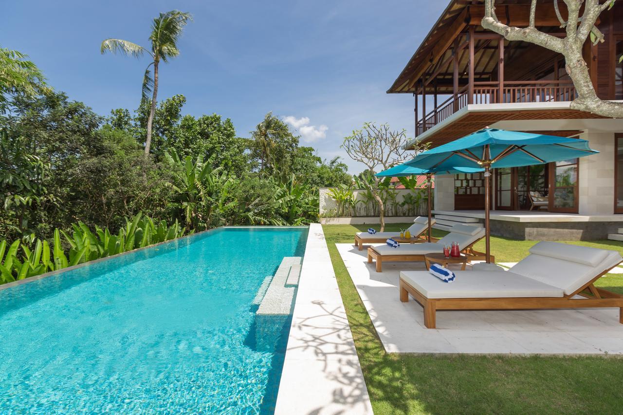 Villa Rusa Biru - Modern Villa With Private Pool And Cook In The Heart Of Berawa Canggu Exterior foto