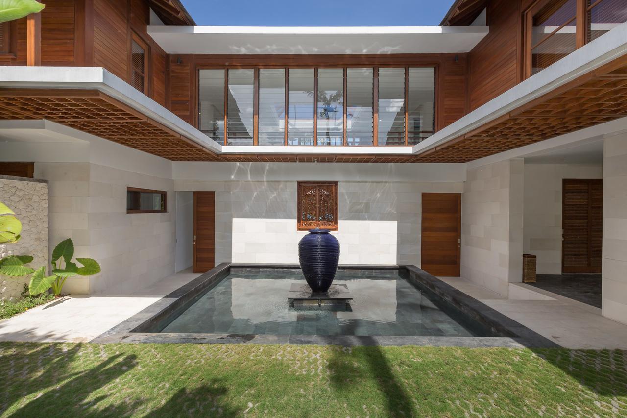 Villa Rusa Biru - Modern Villa With Private Pool And Cook In The Heart Of Berawa Canggu Exterior foto