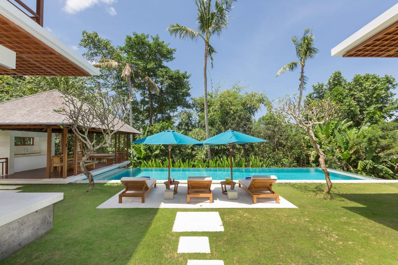 Villa Rusa Biru - Modern Villa With Private Pool And Cook In The Heart Of Berawa Canggu Exterior foto
