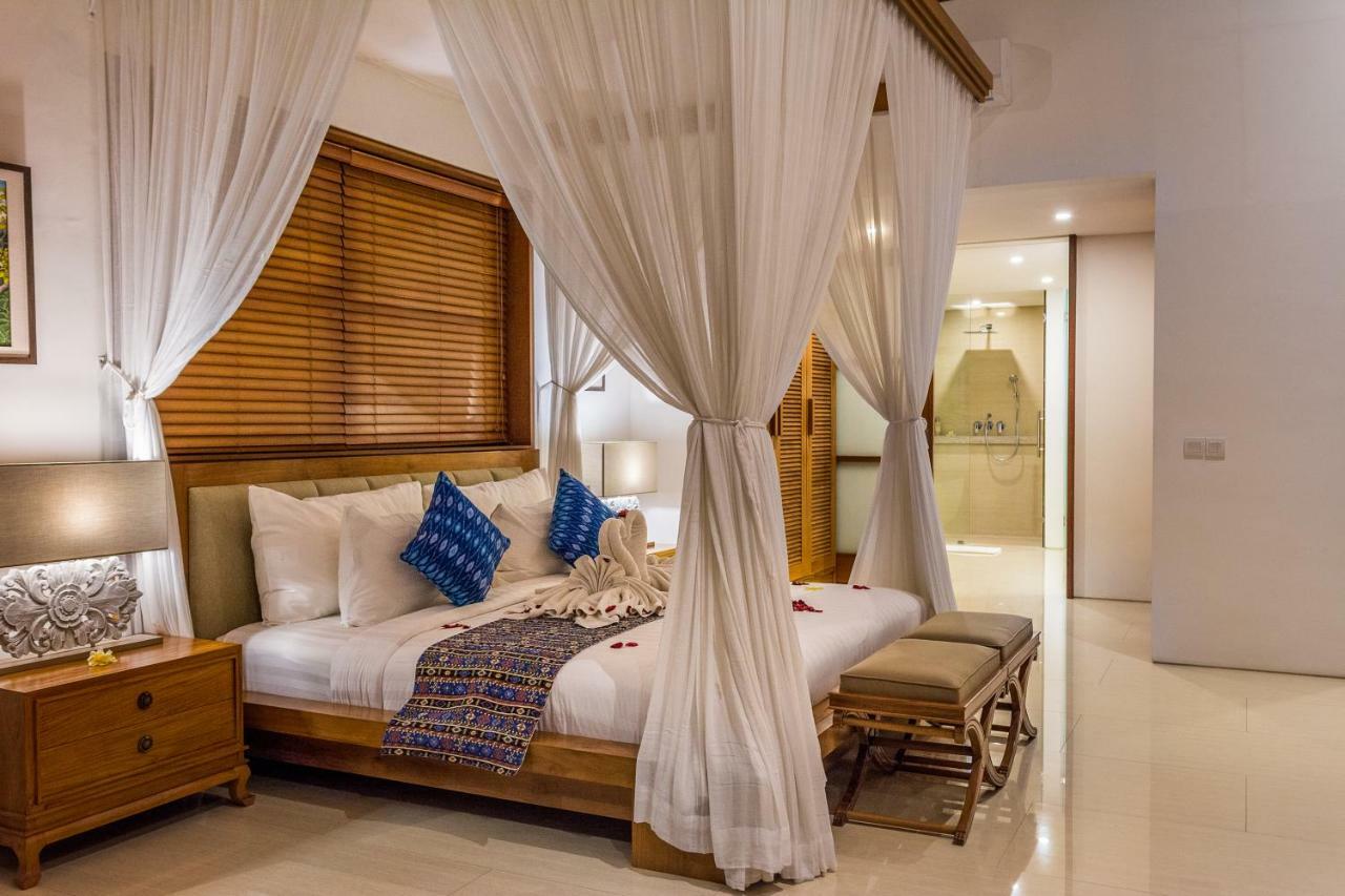 Villa Rusa Biru - Modern Villa With Private Pool And Cook In The Heart Of Berawa Canggu Exterior foto